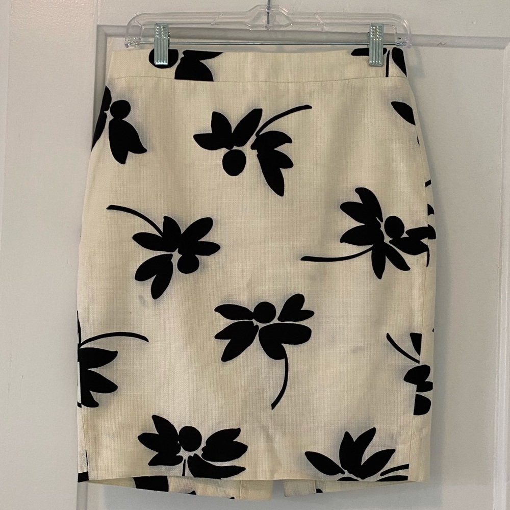J. Crew The Pencil Skirt Size 0